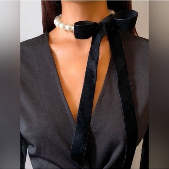 Anthro pearl choker #576 - Picture 1 of 7